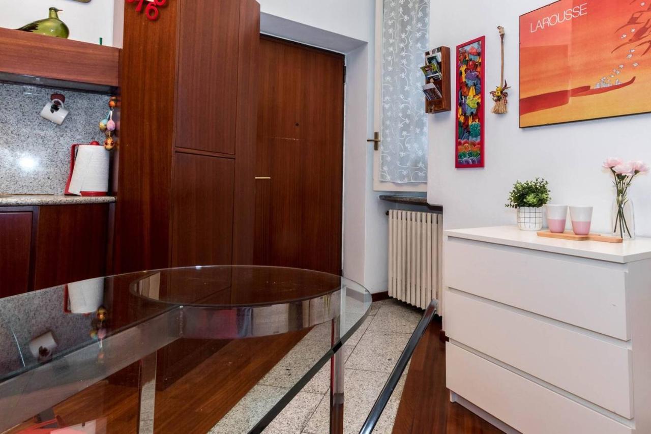 Joivy Charming Apt With Terrace In The Very Heart Of Milan Milão Exterior foto